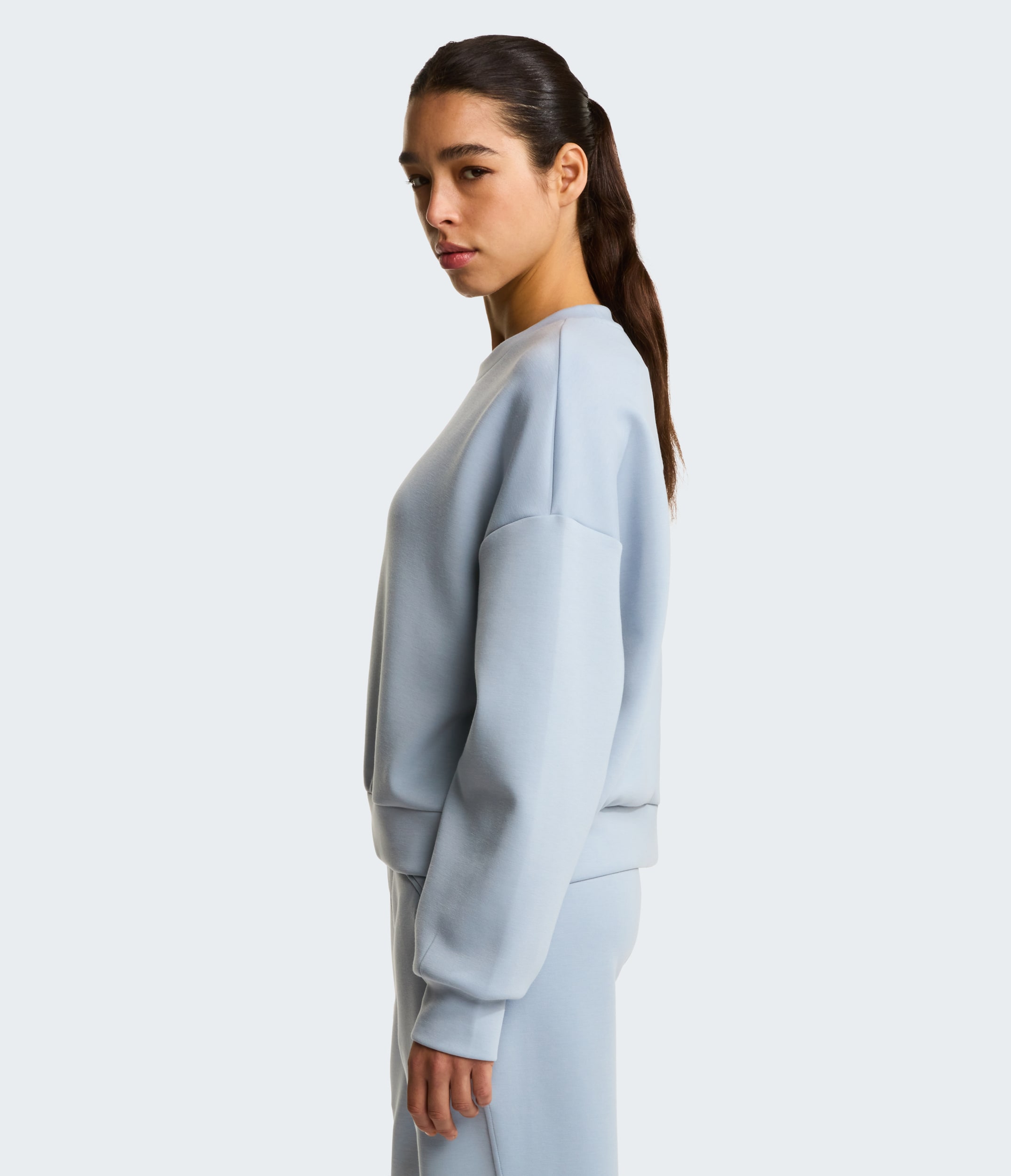 Womens Jaida Crew TNF MODEL34