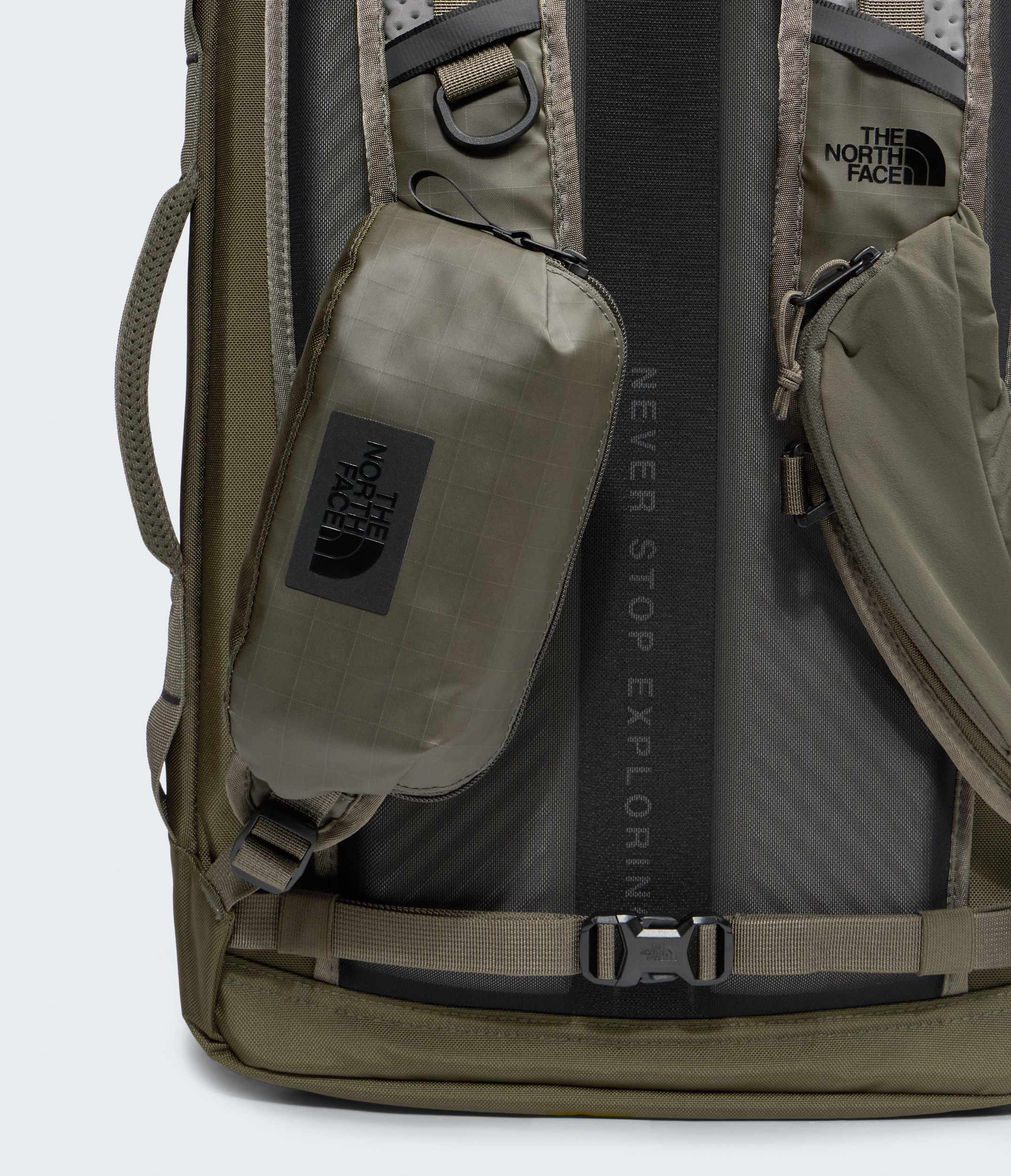 Base Camp Voyager Pro Travel Pouch TNF ALT1