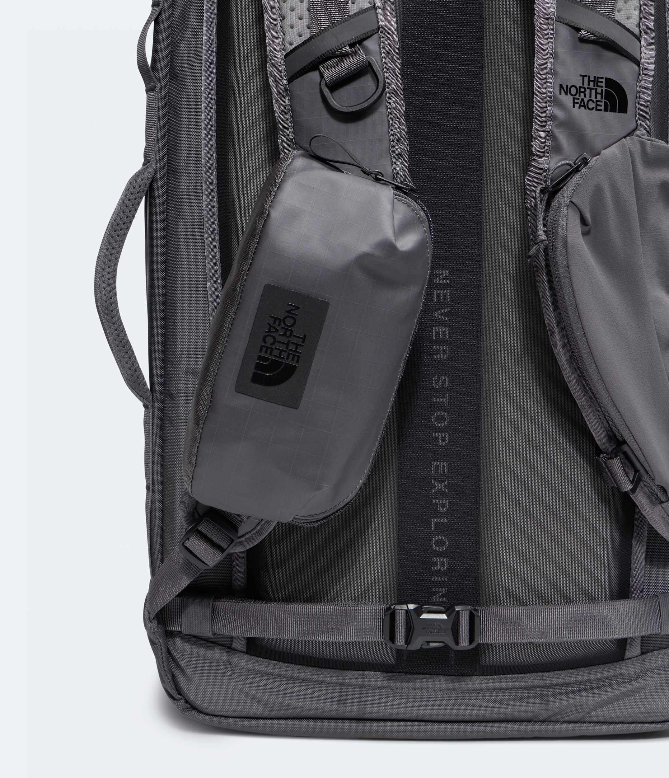 Base Camp Voyager Pro Travel Pouch TNF ALT1