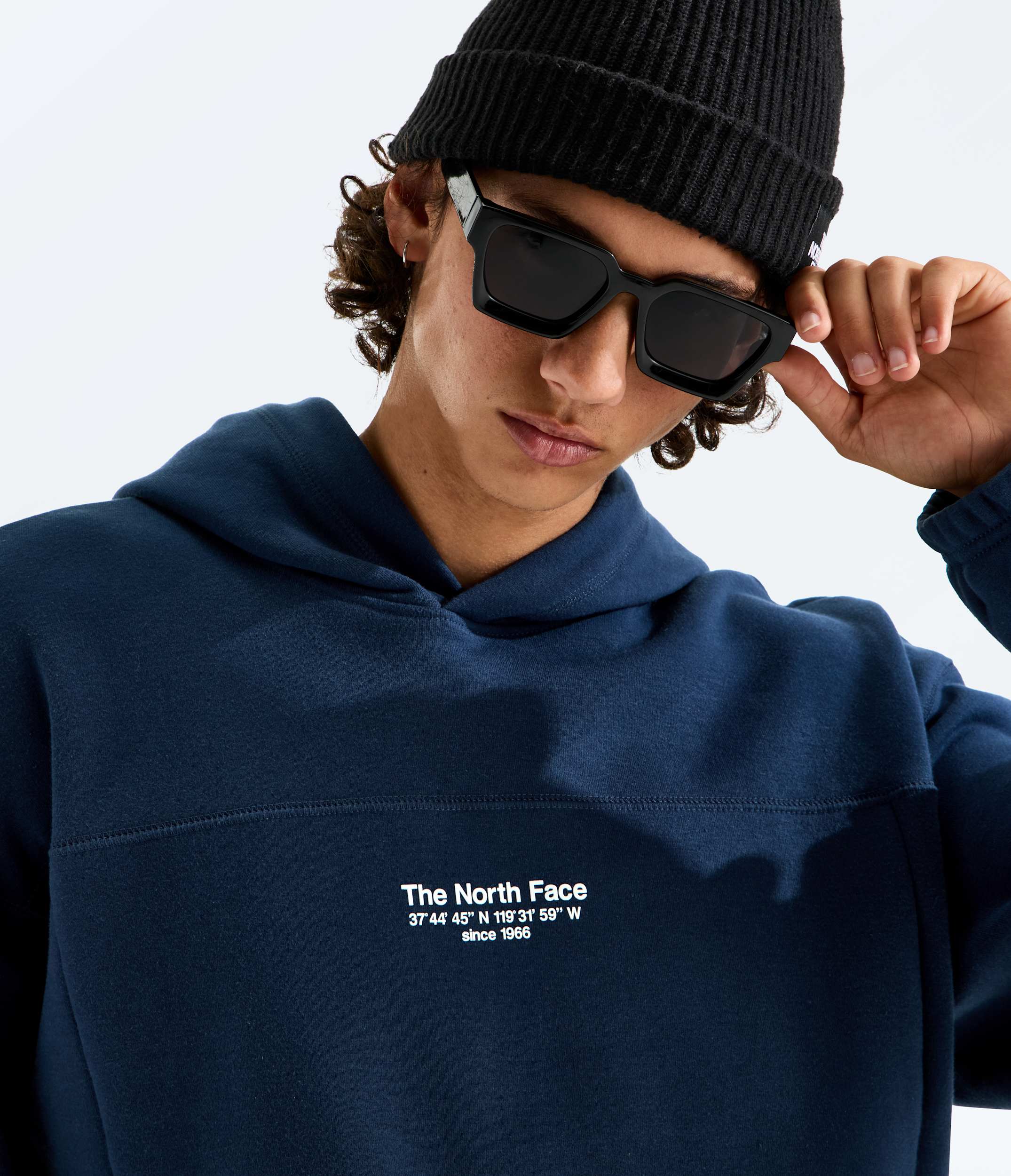 Mens Places We Love HoodieEverest TNF HERO2