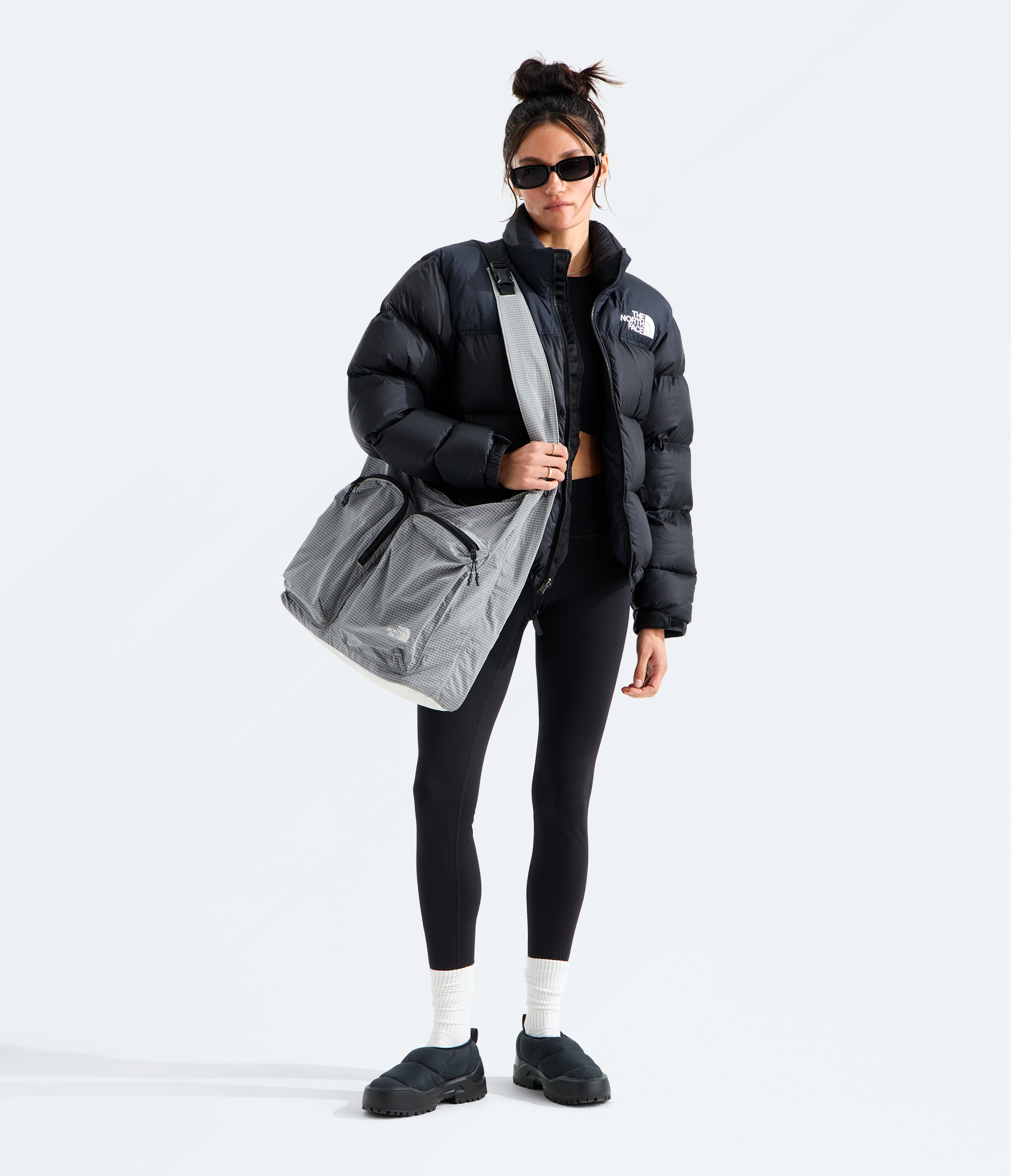 Never Stop Tote TNF MODELBACK