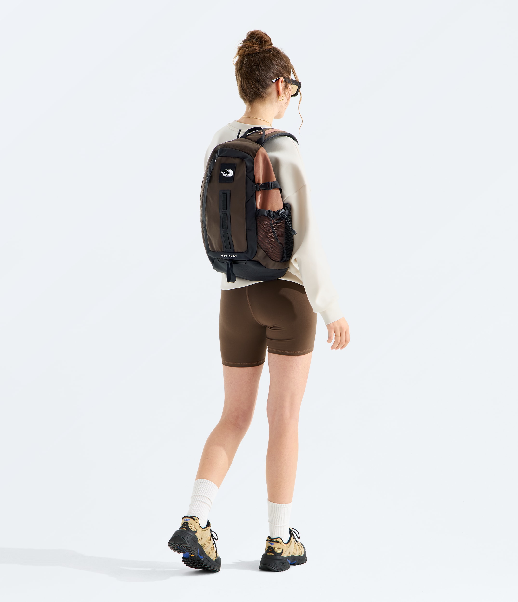 Hot Shot Sling TNF MODELBACK