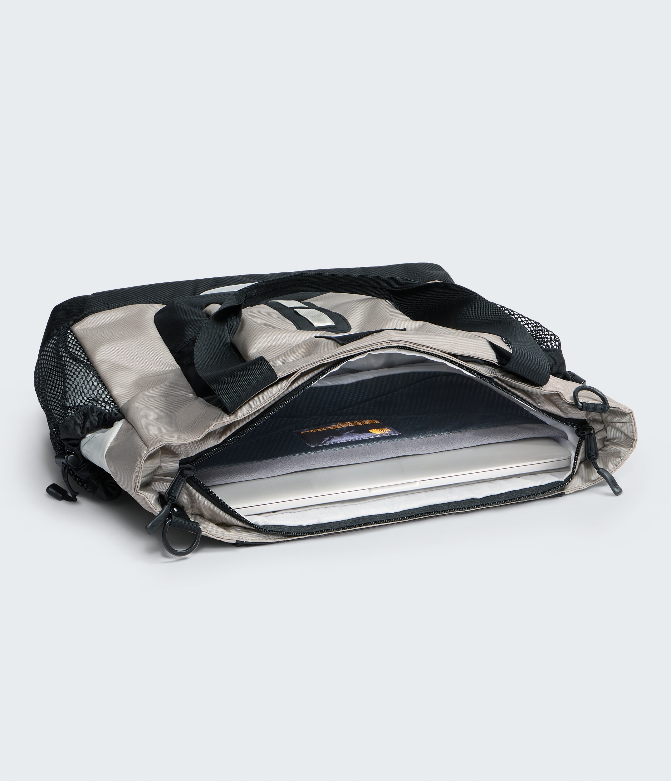 Hot Shot Tote TNF INT