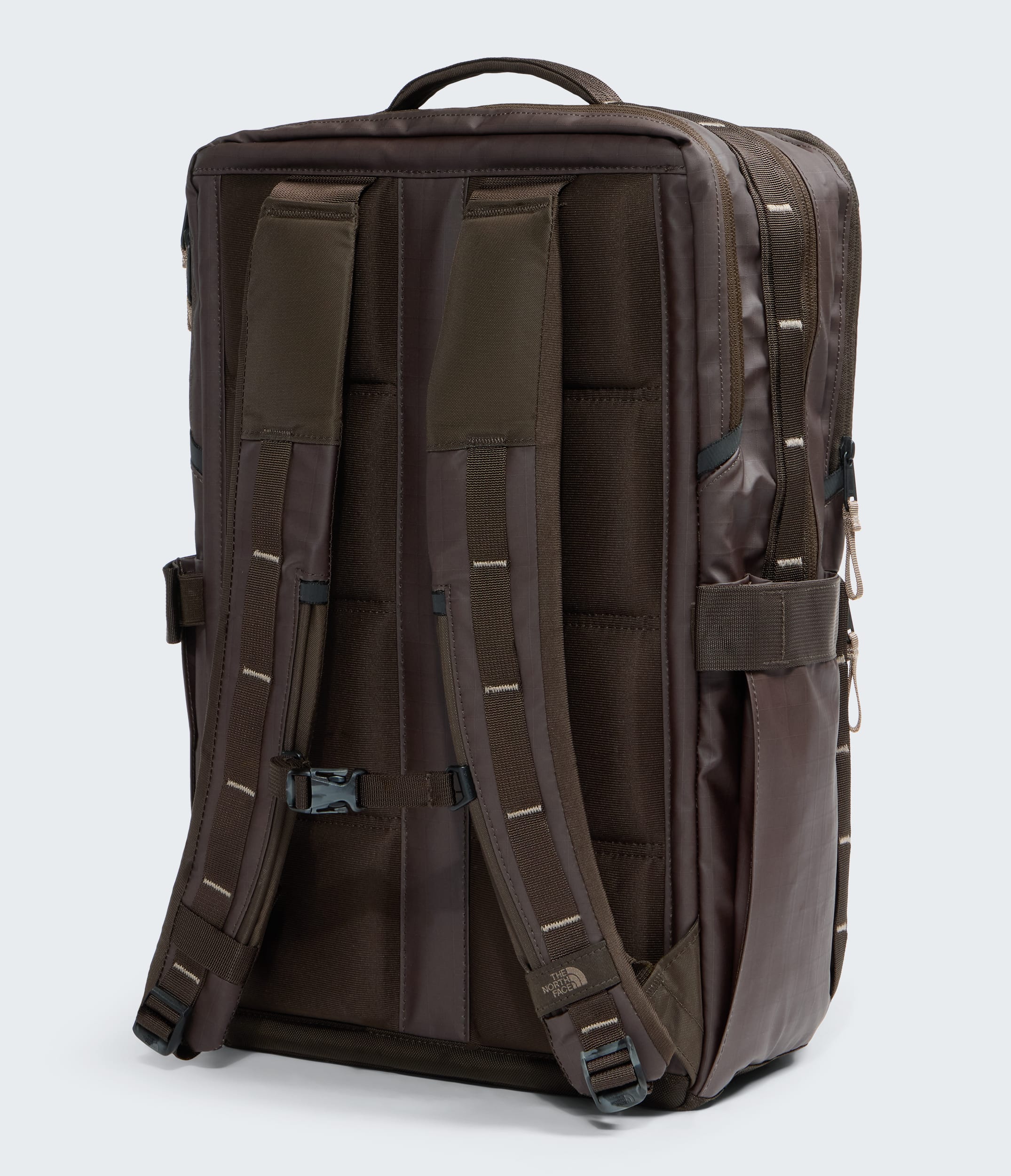 Base Camp™ Voyager Daypack - 26L | The North Face Canada