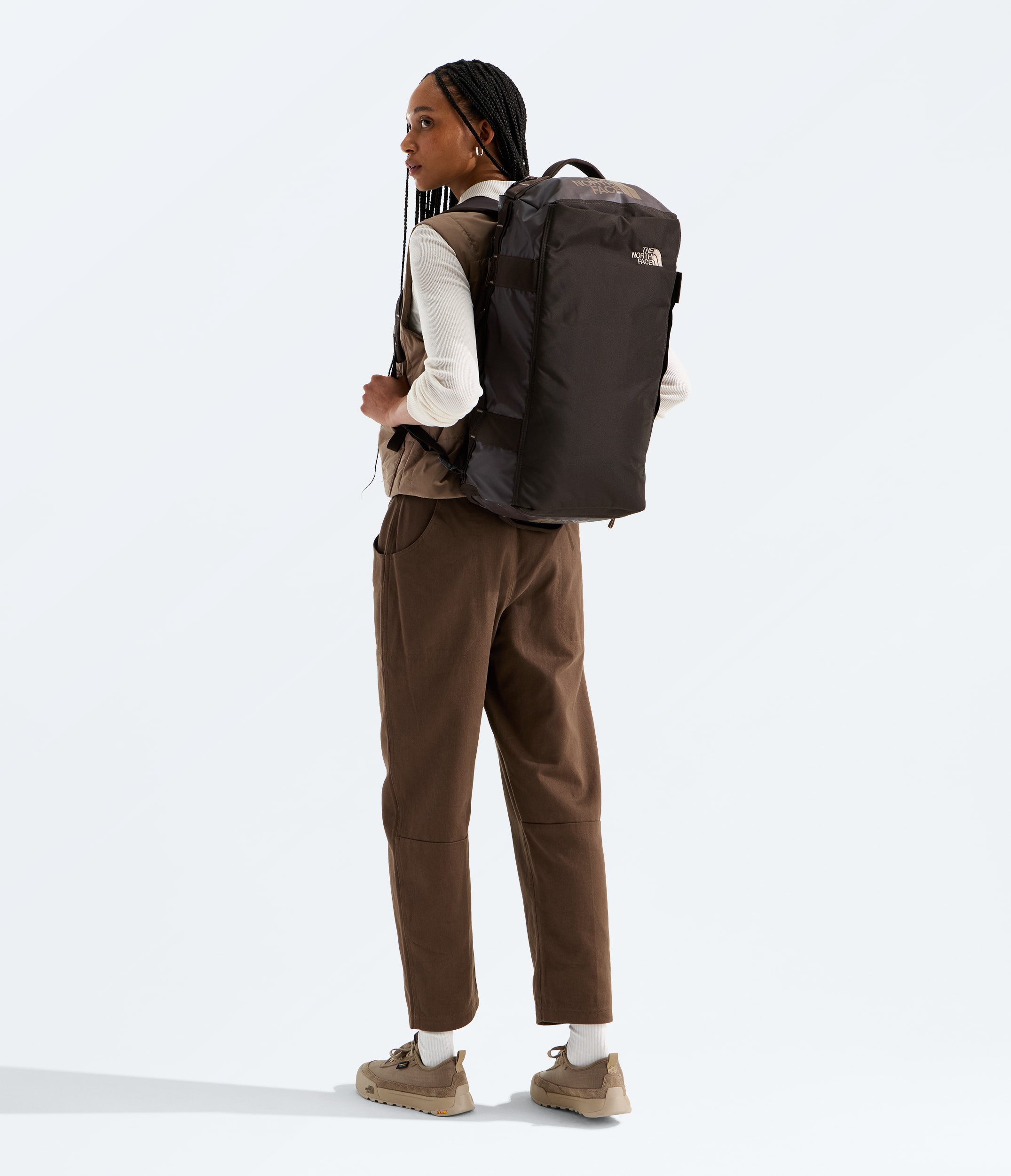 Base Camp Voyager Duffel32L TNF MODELBACK