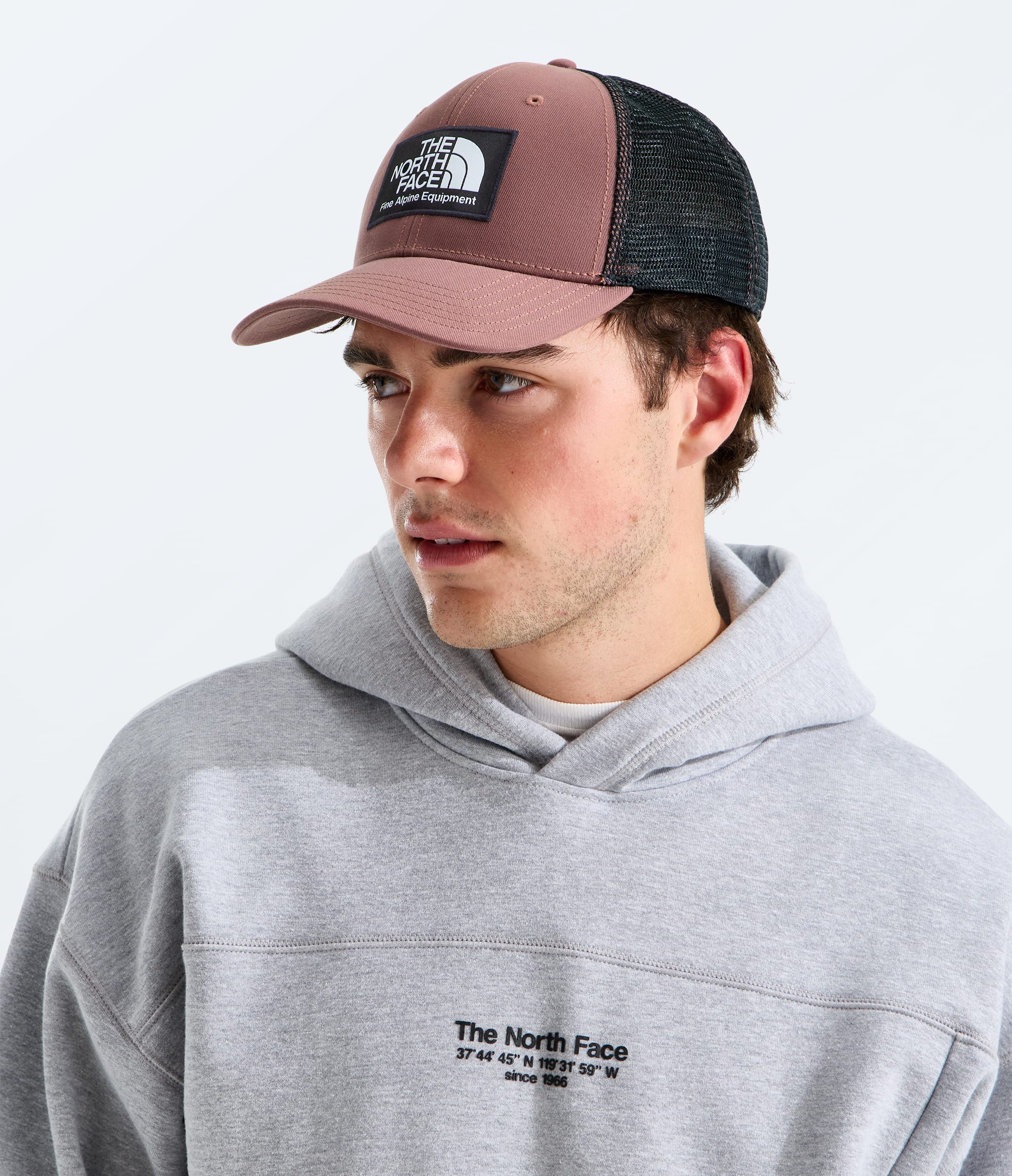 Mudder Trucker Hat TNF MODELBACK