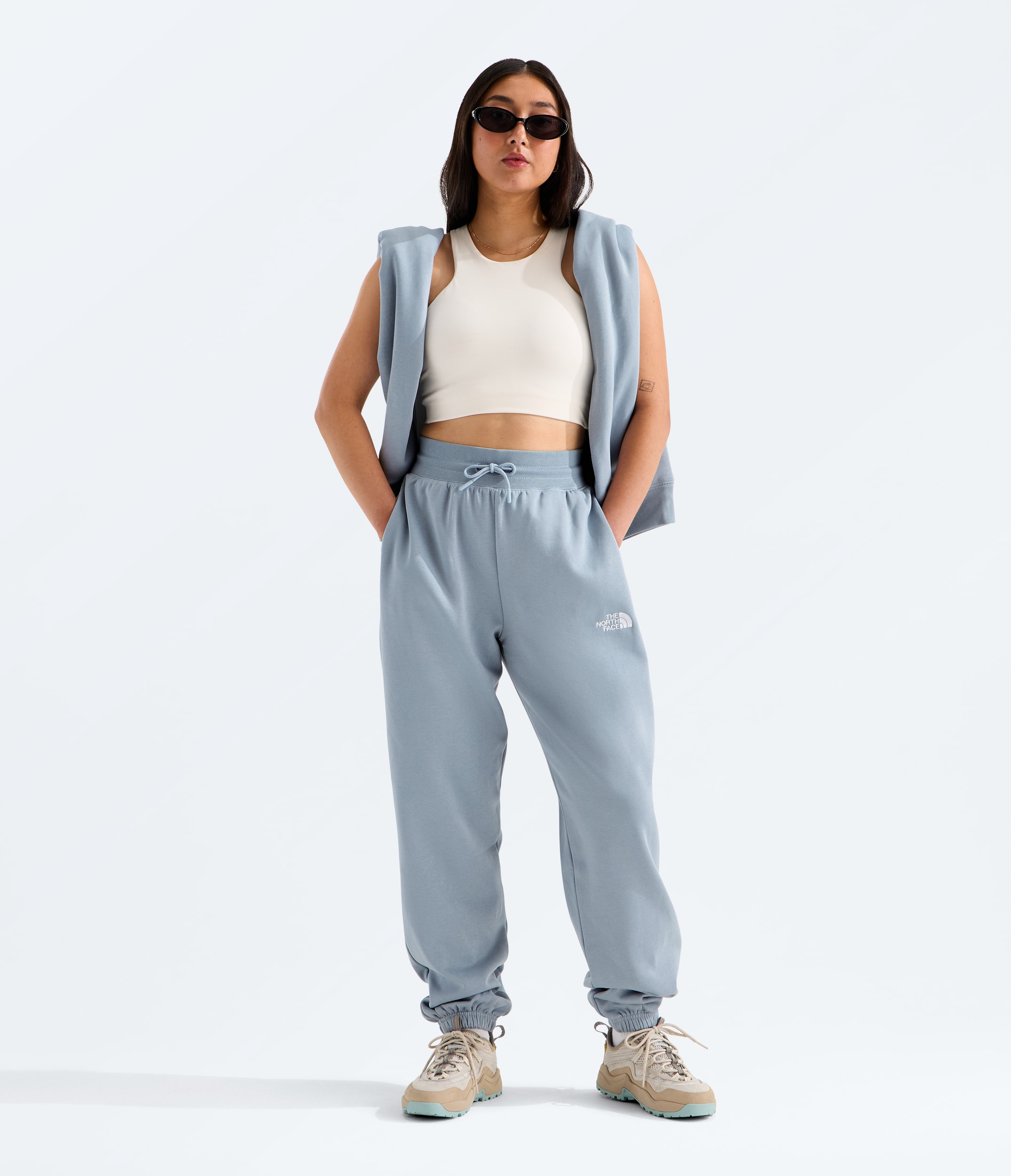 Pantalon dentranement droit et dcontract Essential pour femmes TNF HERO2