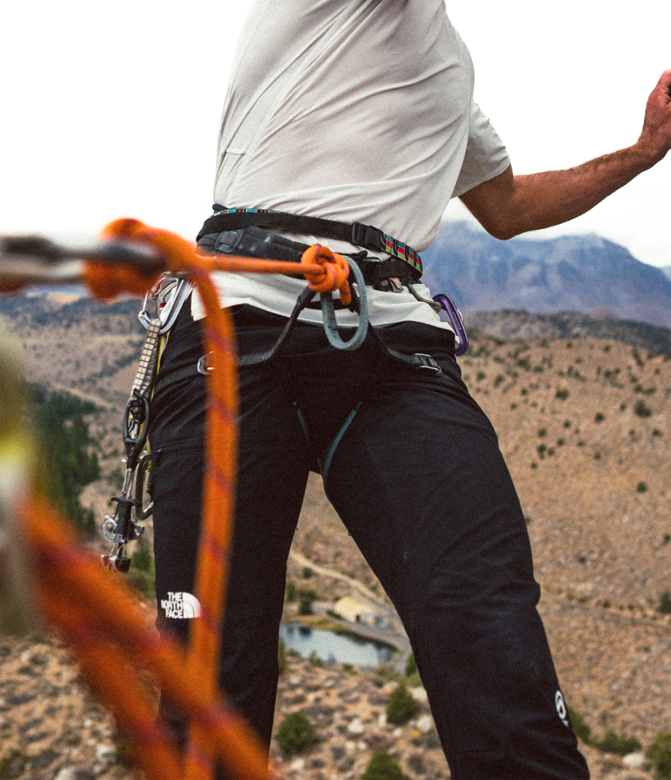 Mens Summit Series Off Width Pants TNF HERO