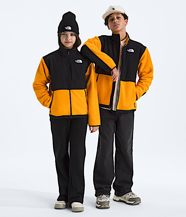 ⭐️美品⭐️ THE NORTH FACE KIDS M ロゴ刺繍　クリーニング済み ⭐️美品⭐️ THE NORTH FACE KIDS M ロゴ刺繍 クリーニング済み