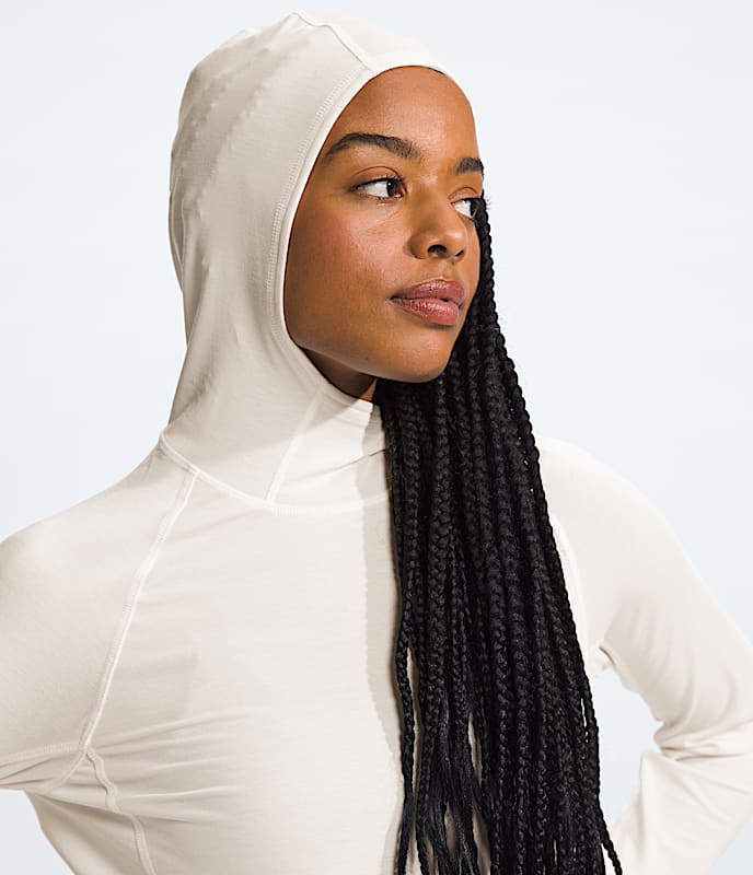 Womens Adventure Sun Hoodie TNF MODELALT5