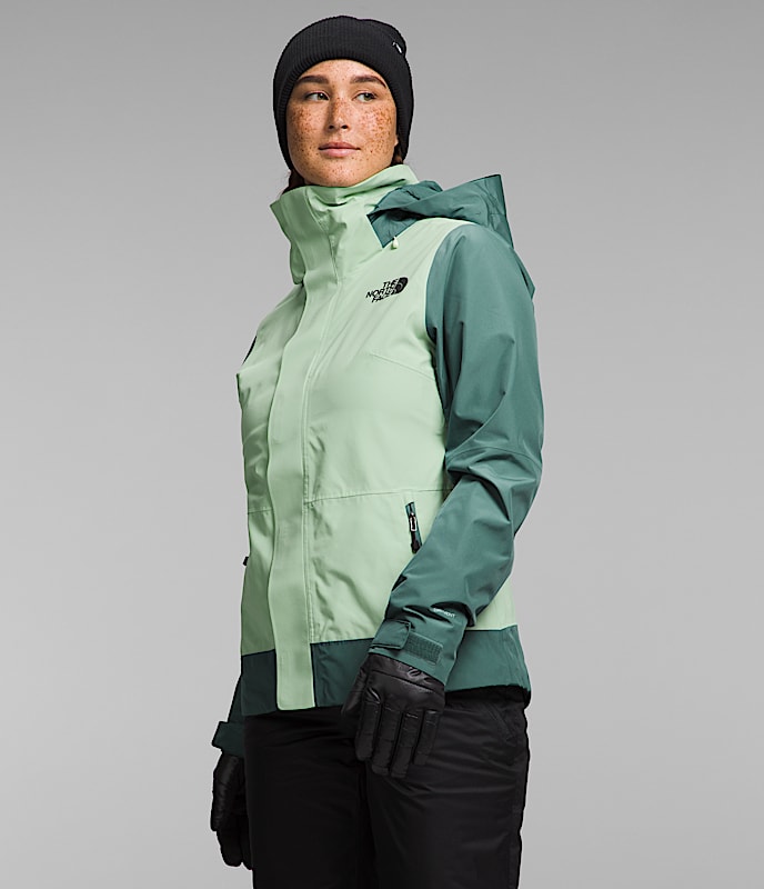 Womens Garner Triclimate Jacket TNF MODEL34