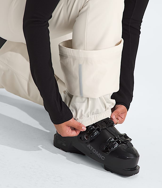 Womens Snoga Pants TNF MODELALT1