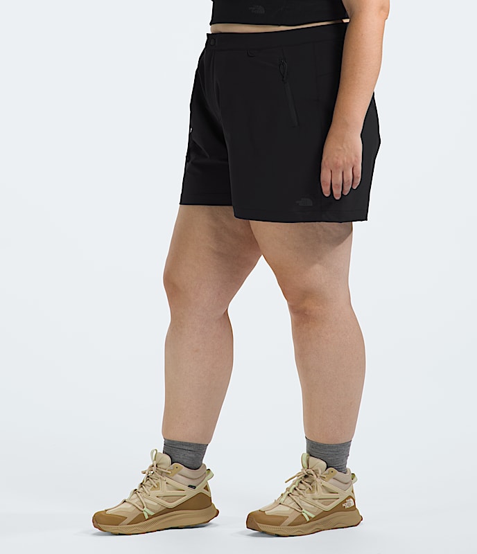 Womens Plus Bridgeway Shorts TNF MODEL34