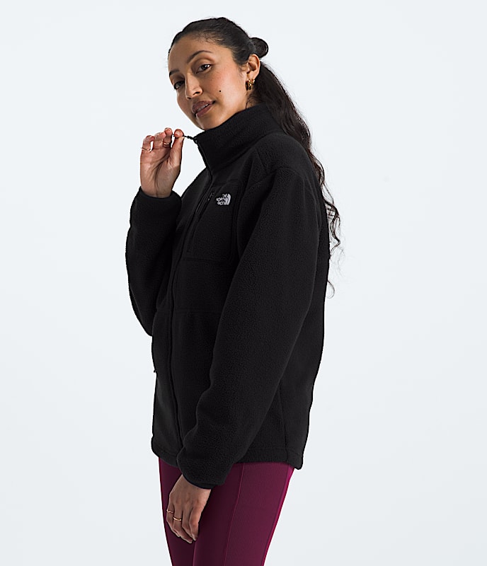 Womens Yumiori FullZip TNF MODEL34