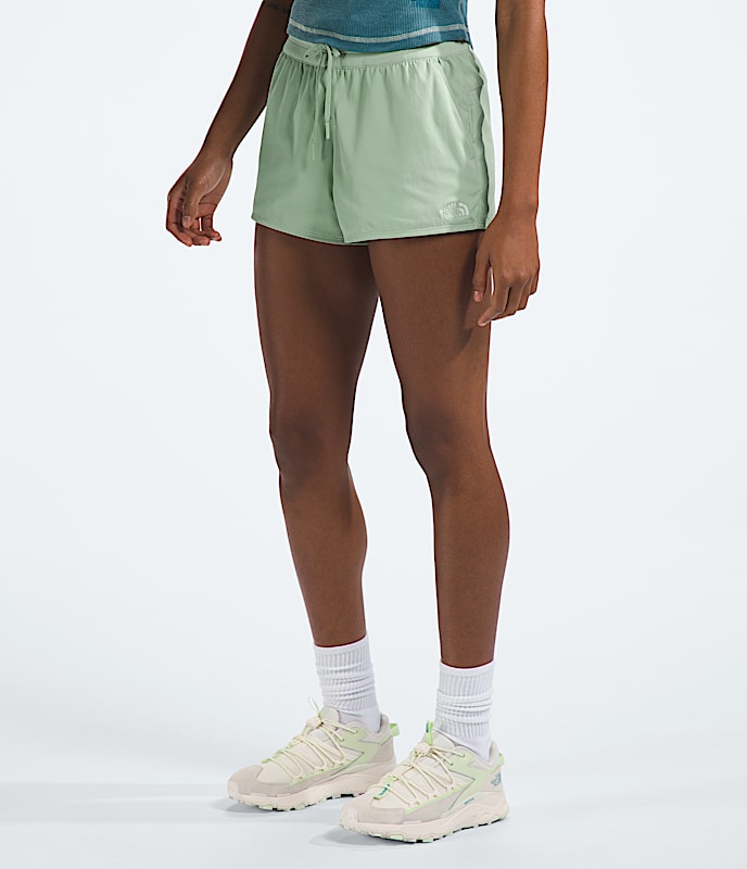 Womens Aphrodite Shorts TNF MODEL34