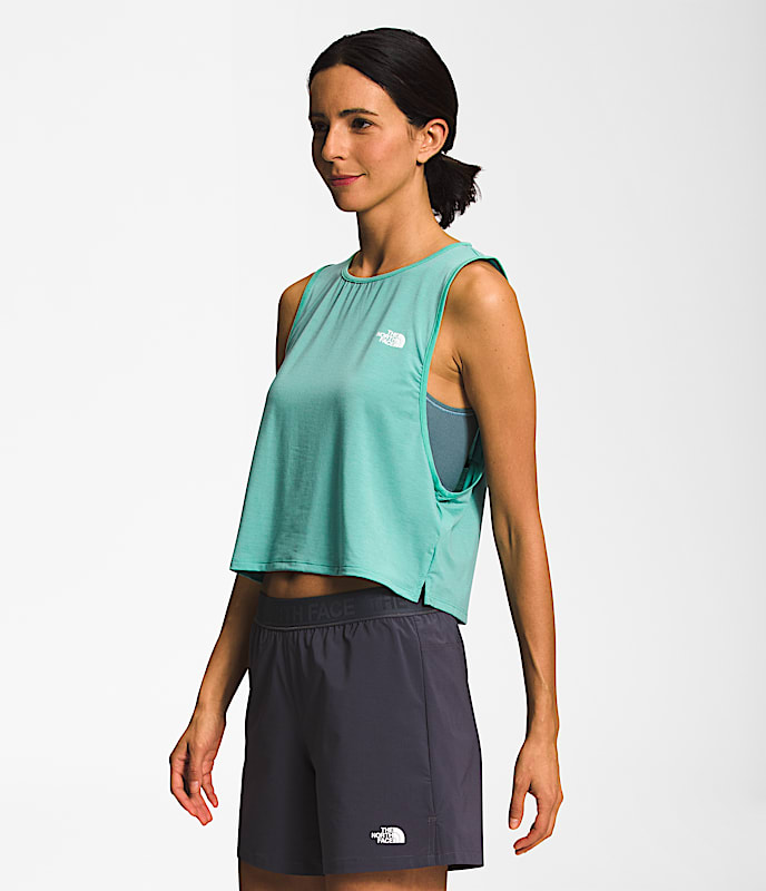 Womens Wander Crossback Tank TNF MODEL34