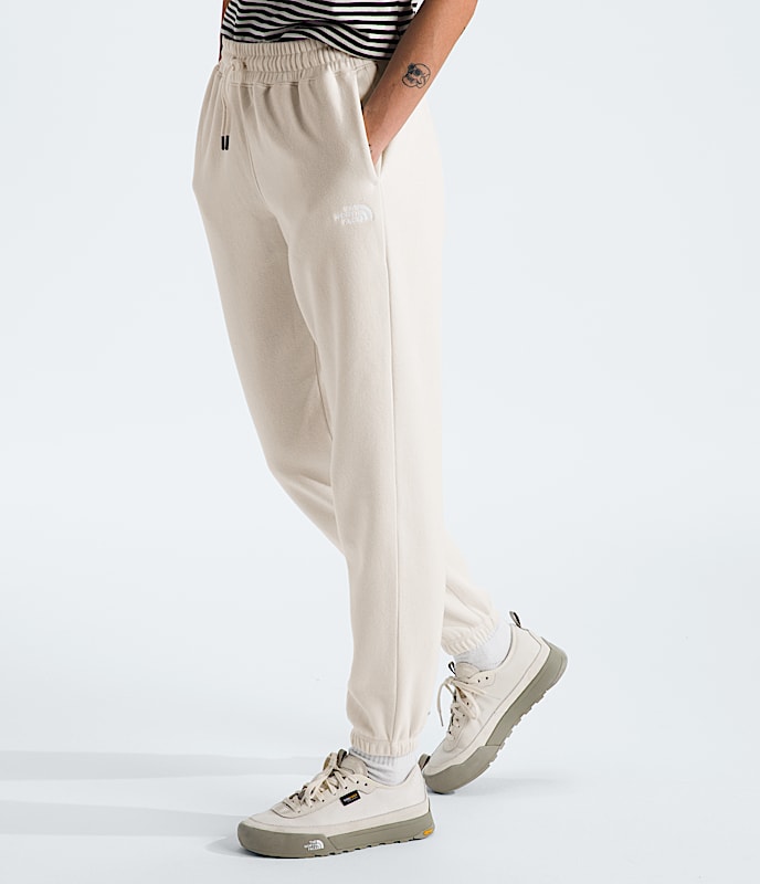 Womens Core Sweatpants TNF MODEL34