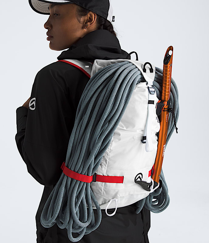 Summit Series Verto 18 Backpack - 4