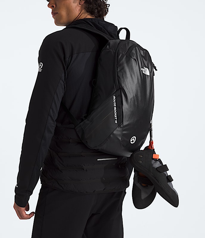 Route Rocket 16 Backpack TNF MODELBACK