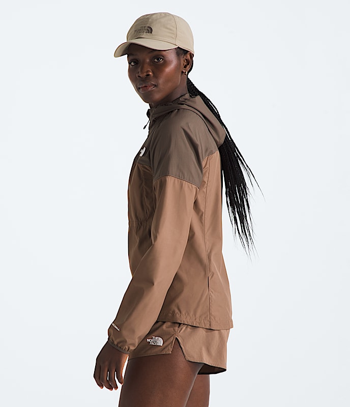 Womens Higher Run Wind Jacket TNF MODEL34