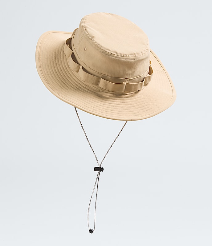 Class V Brimmer TNF BACK