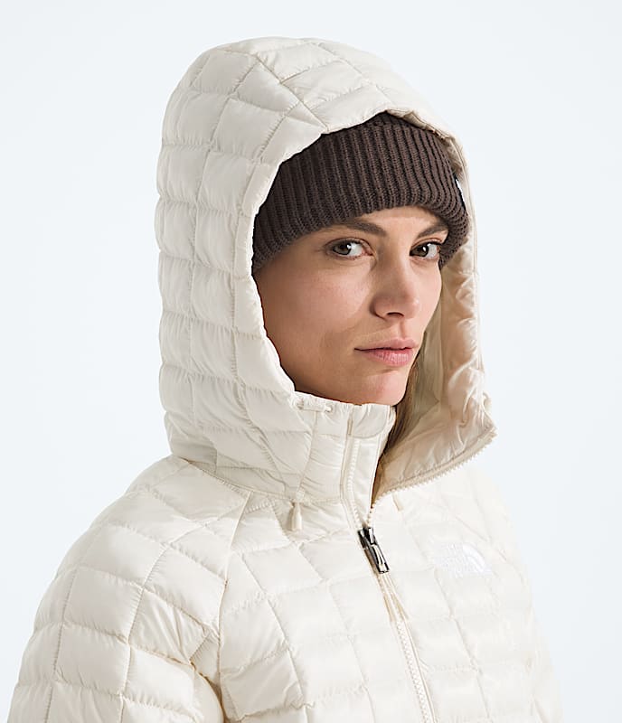Womens THERMOBALL Hooded Jacket TNF MODELHOOD2