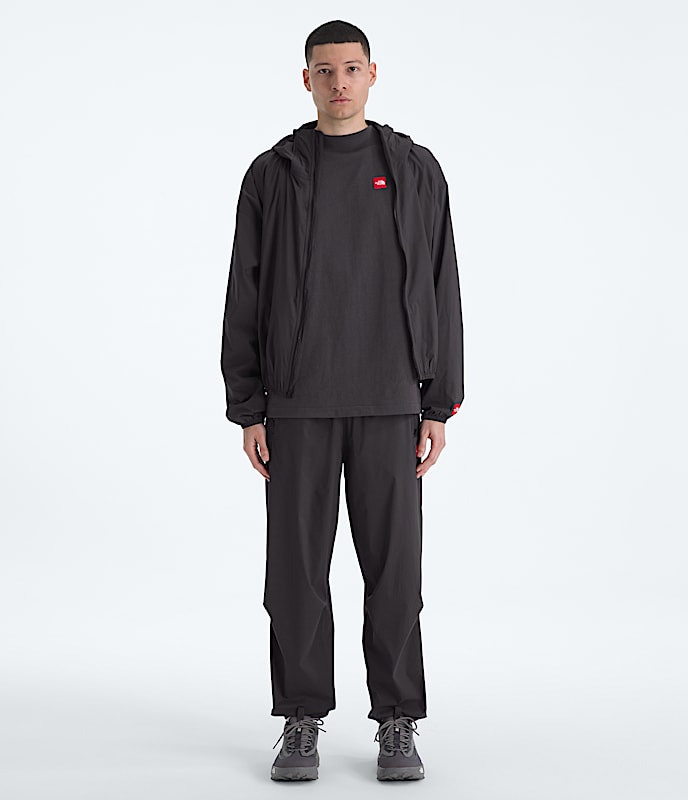 Men’s TNF™ Red Box Long-Sleeve Tee