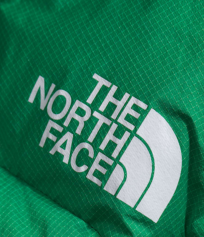 Mens Summit Series CLOUD DOWN AMK Parka TNF DETAIL3