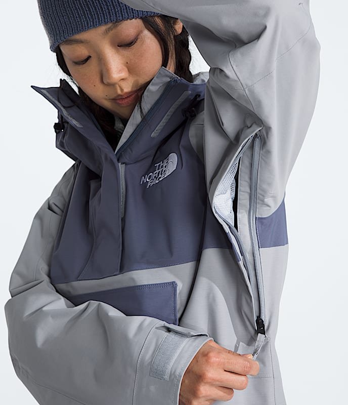 Womens Driftview Anorak TNF MODELALT2