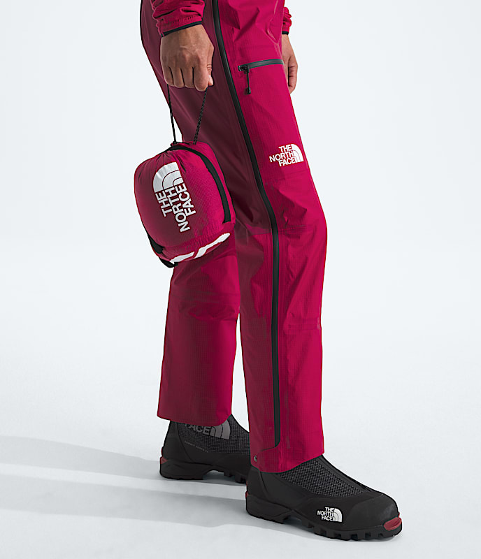 Womens Summit Series 5050 AMK Hoodie TNF MODELALT6