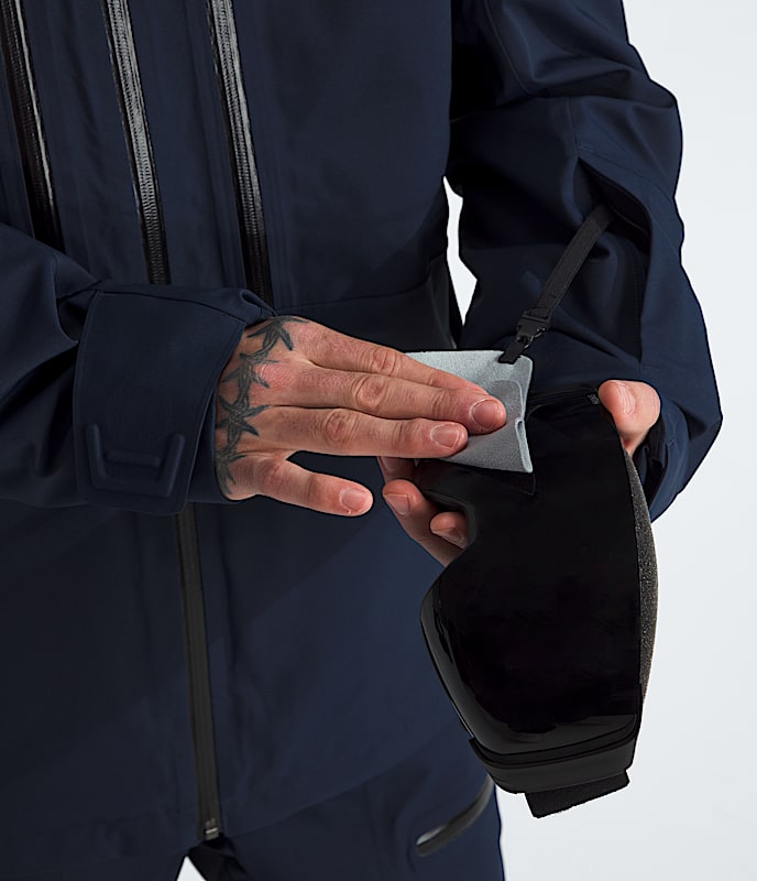 Mens Chakal Jacket TNF ALT1