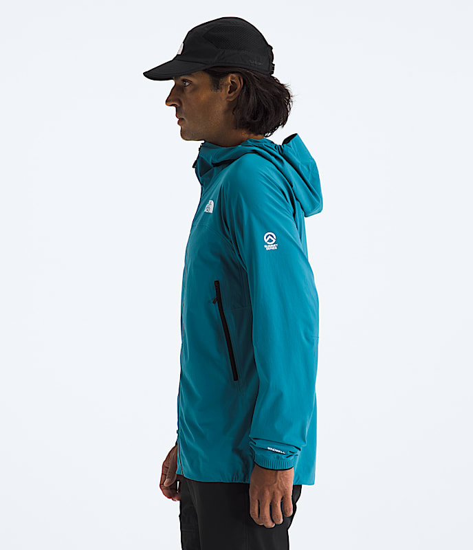 Mens Summit Series Off Width Jacket TNF MODEL34