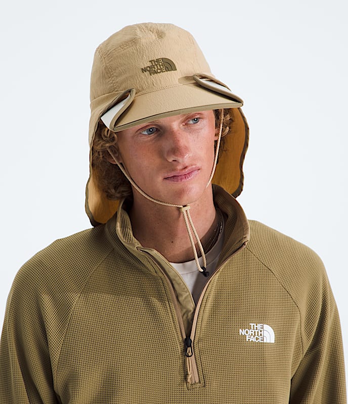 Class V Convertible Sunshield TNF MODELBACK