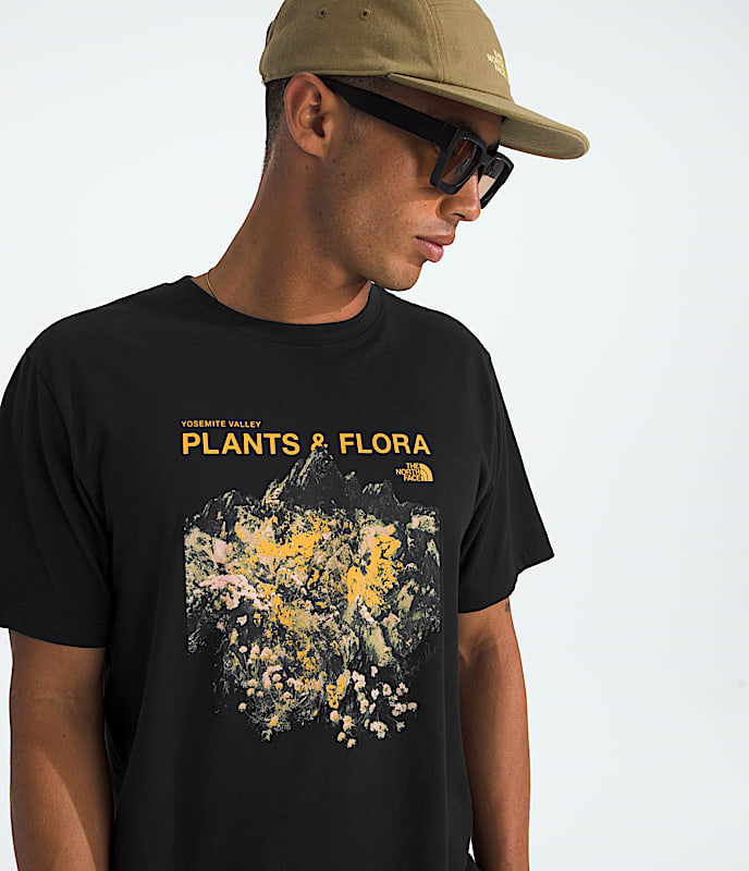 Mens Boulder Breeze Regular ShortSleeve Tee TNF HERO2