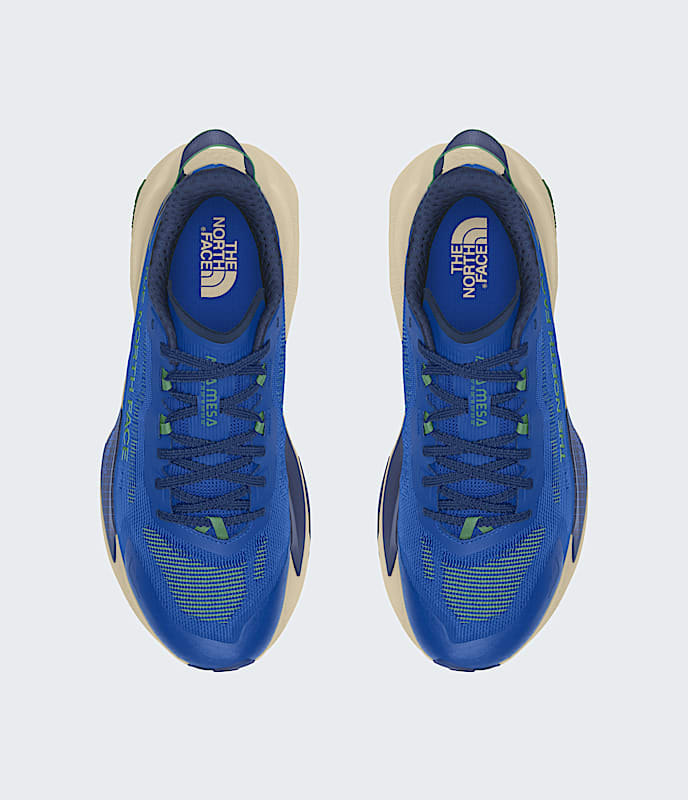 Mens Altamesa 500 V2 Shoes TNF DETAILINSTEP