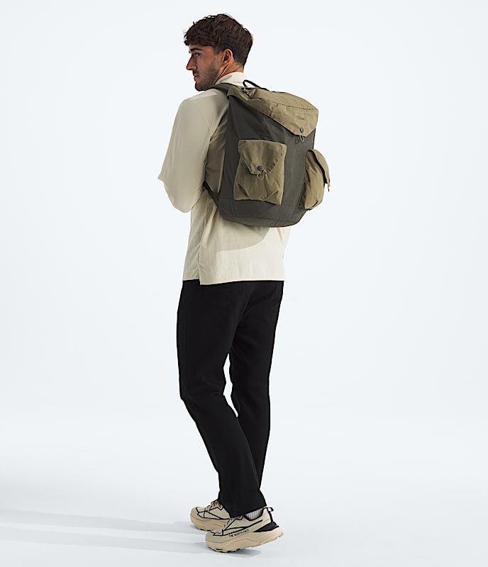 Glen Canyon Rucksack TNF MODELBACK