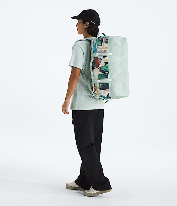 Base Camp DuffelS TNF MODELBACK