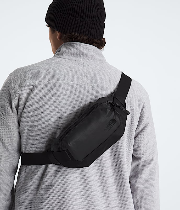 Base Camp Voyager Lumbar TNF MODELBACK