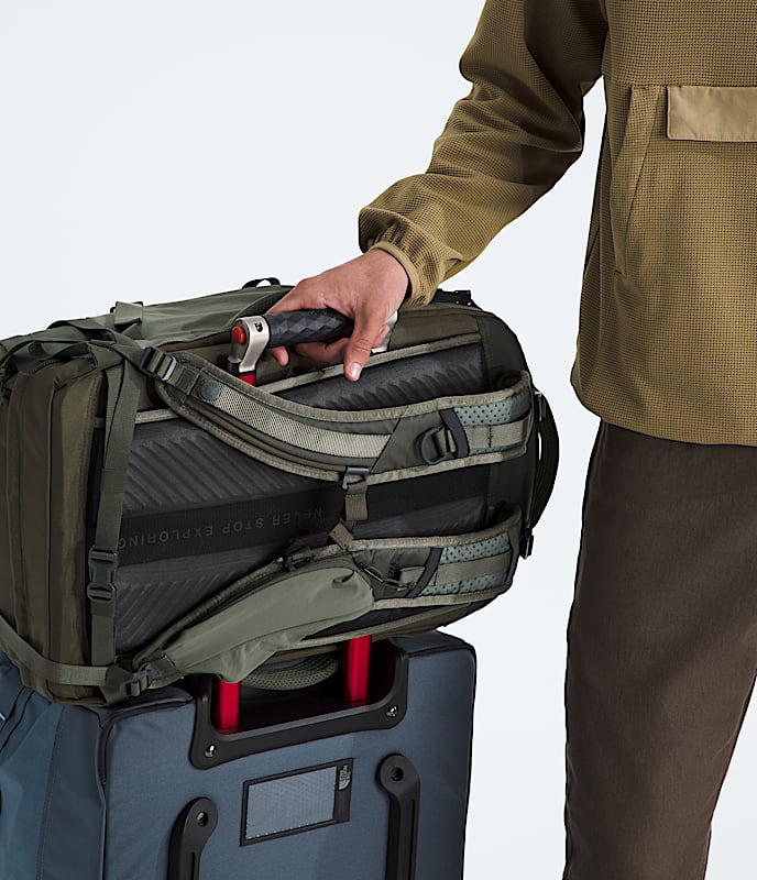 Base Camp Voyager Pro Travel Pack TNF New Taupe GreenTNF Black MODELALT2