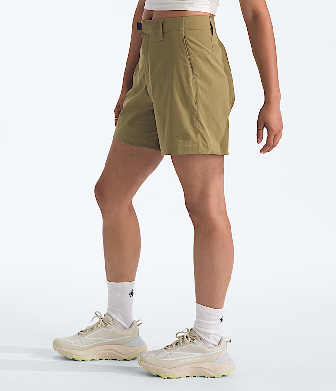 Womens Basin 5 Shorts TNF MODEL34