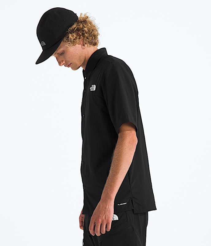 Mens Packable ShortSleeve Shirt TNF MODEL34