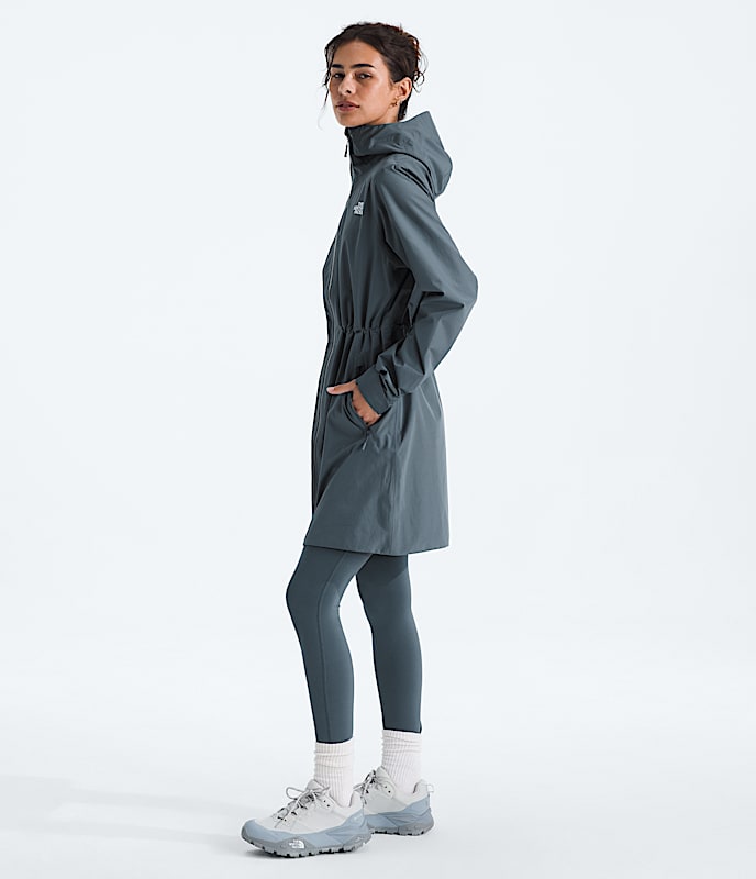 Womens DRYVENT Hikesteller Parka TNF MODEL34