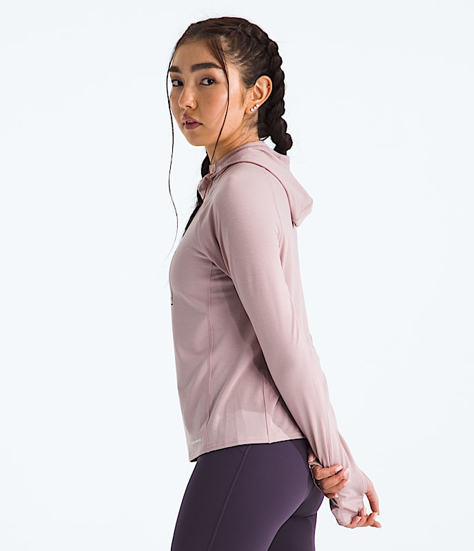 Womens Adventure Explore Pin Hoodie TNF MODEL34