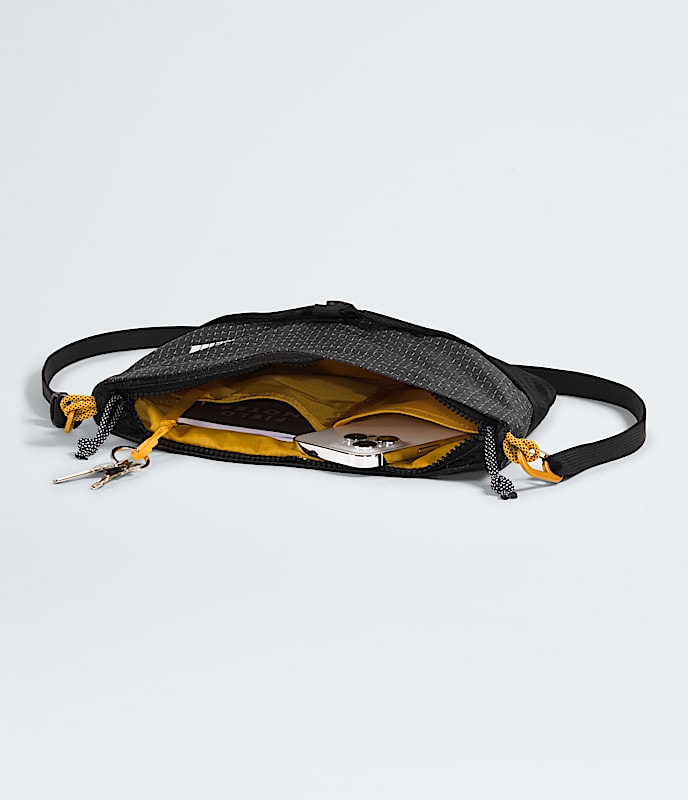 Clyffe Shoulder Bag TNF INT