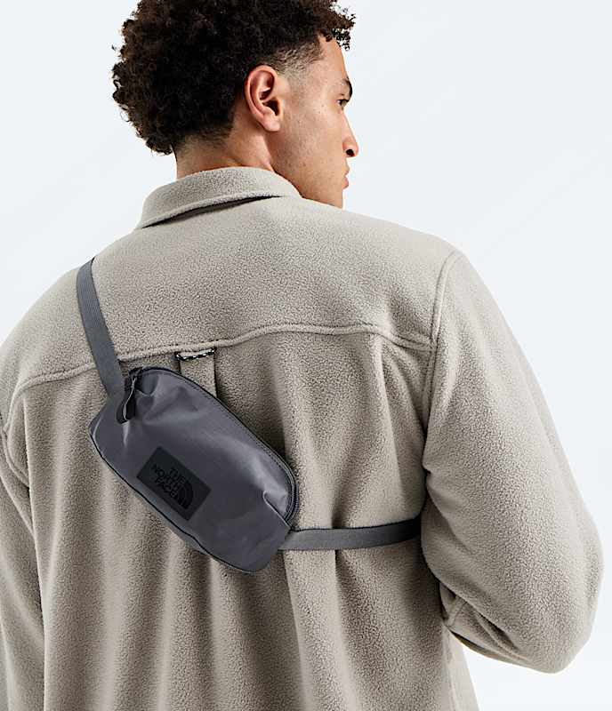 Base Camp Voyager Pro Travel Pouch TNF MODELBACK