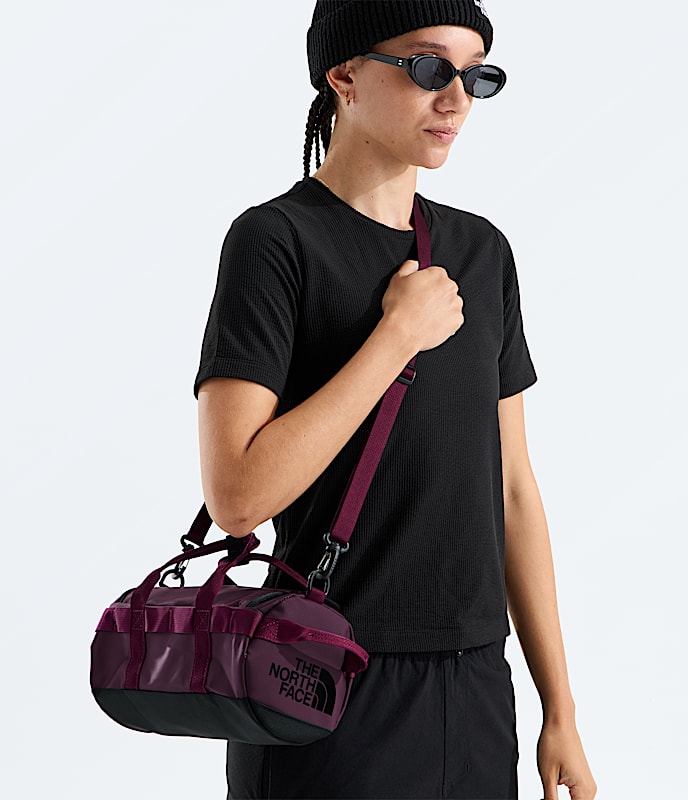 Base Camp Duffel Shoulder Bag TNF MODELBACK