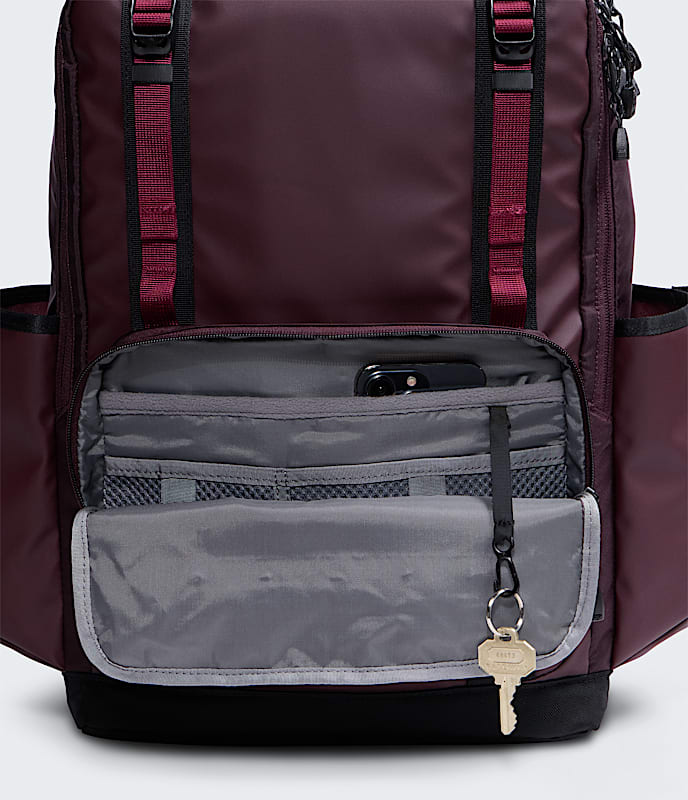 Base Camp Daypack TNF ALT1