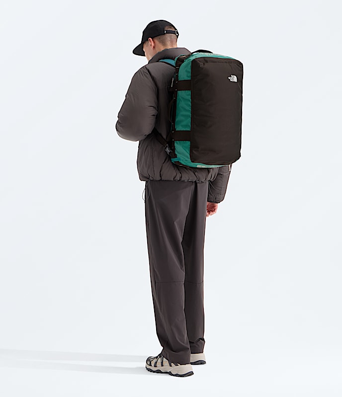 Base Camp Voyager Duffel42L TNF MODELBACK