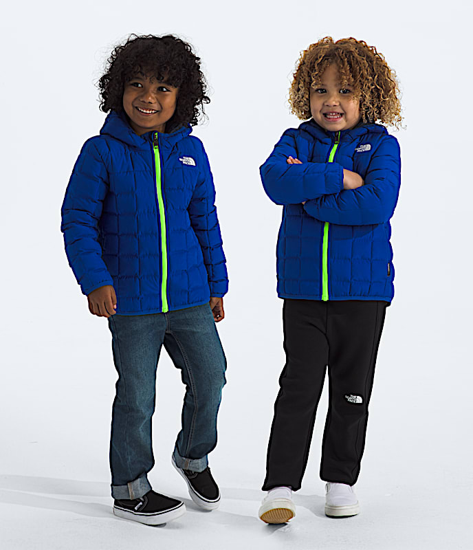 Manteau à capuchon réversible ThermoBall™ pour enfants - 1