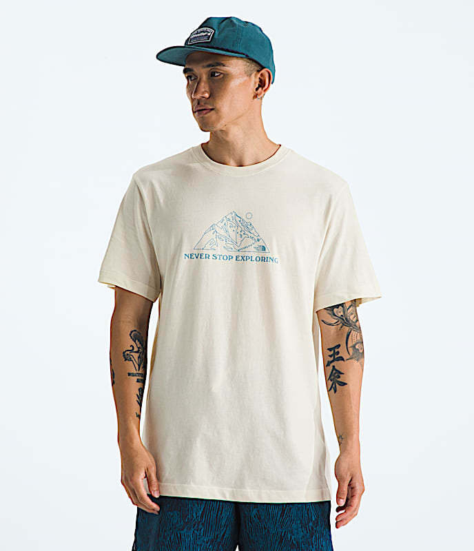 Mens Evolution Mtn Base ShortSleeve TeeGraphic TNF White Dune Main